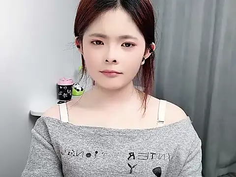 cherry-_-cherry webcam