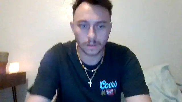 Tallhungandcloudy webcam