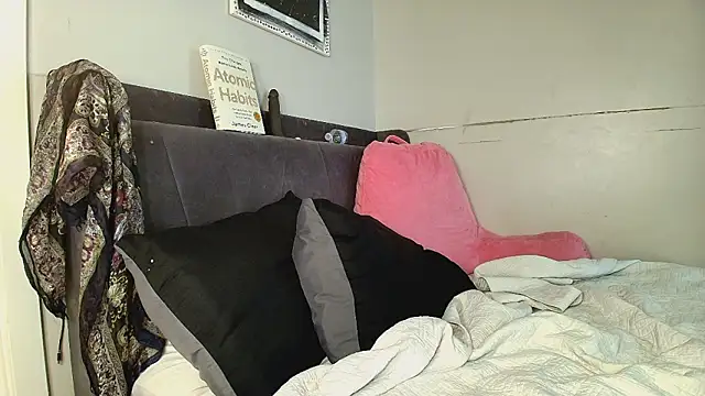 naomiruty - Naomiruty's free webcam - UK Sex Cams