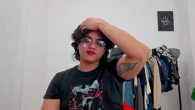 Diane_blossom webcam