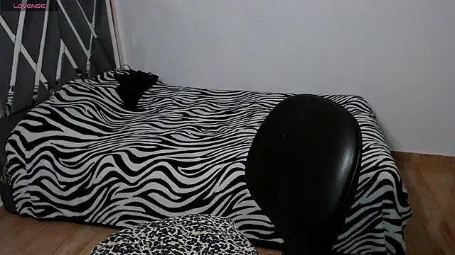 paula_lopez__ webcam