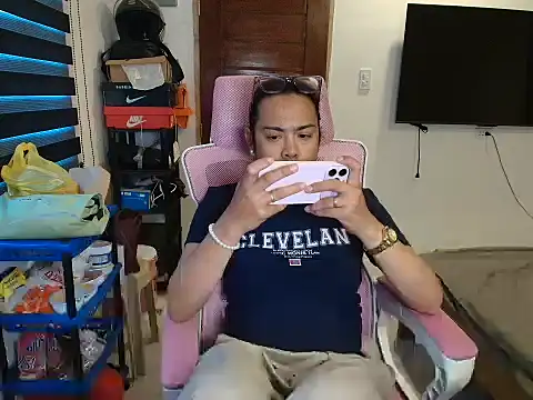 Your_PrettyGirlxxx webcam