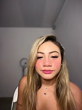 Dulce_Sofi_ live sex cam