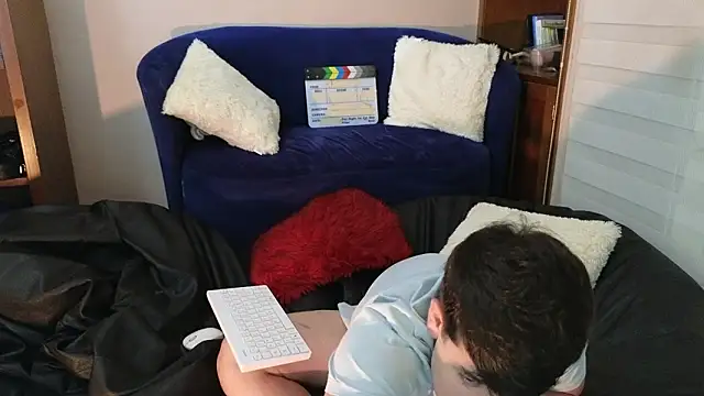 tightncuteass - Tightncuteass's free webcam - UK Sex Cams