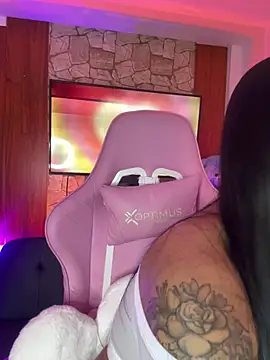 Tamara_Roberts1 webcam