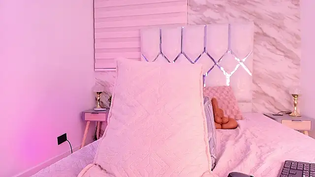 cataleya_ebony_ webcam