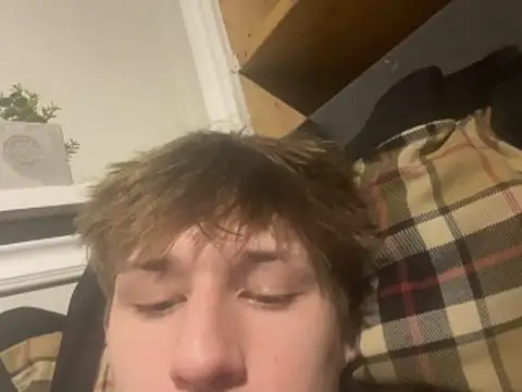 yourwhiteboy1 webcam