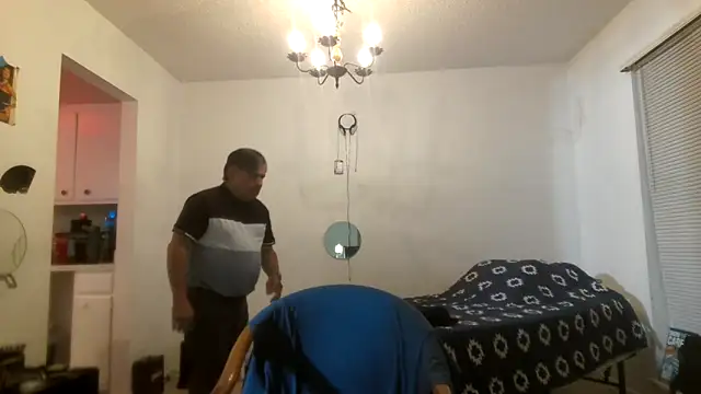 Peachestabby147 webcam