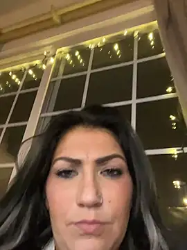 LittleMissEeve webcam