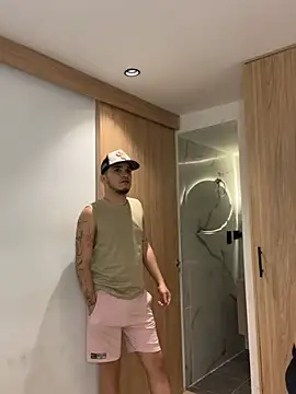 TheBatMansion live sex cam