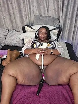 ThickianaRider live sex cam