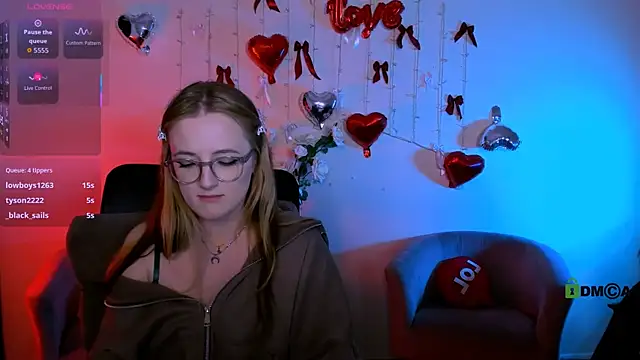 luna_berryy (G young) - show ass lilith