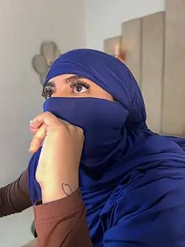 rashaaa_ (F young) - MAKE ME HAPPY SHOW BOOBS MILK