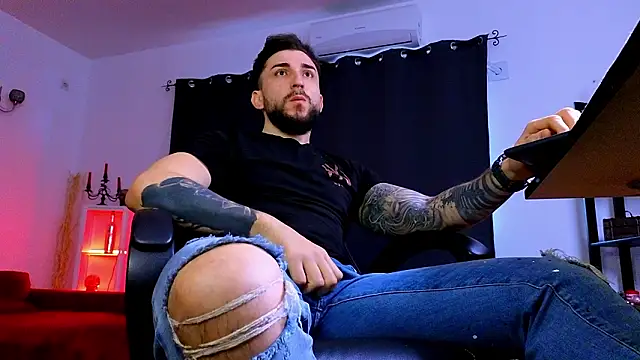 MightyAaron66 webcam