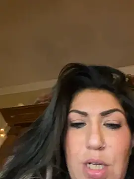 LittleMissEeve webcam