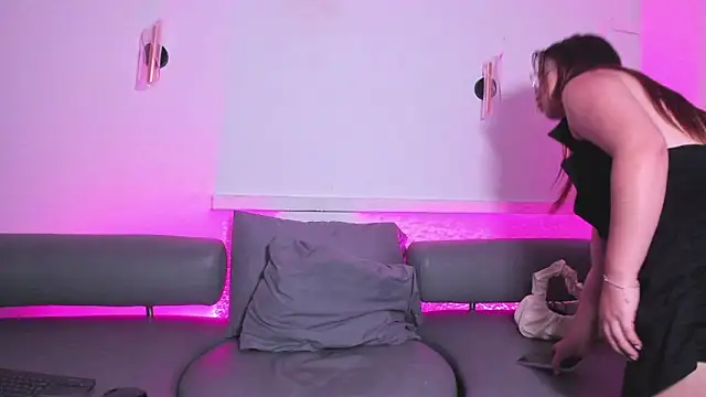 AliciaWhite_nt webcam