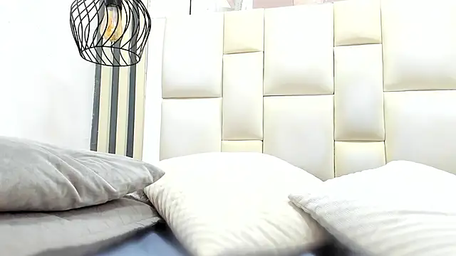 camila__herrera webcam