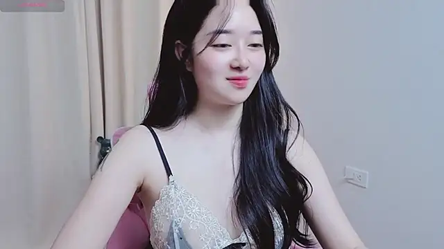 Miu-999 live sex cam