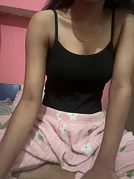 Webcam Model (godessoflust) is live