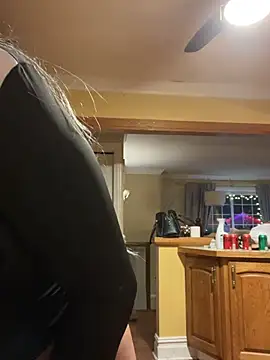 LittleMissEeve webcam