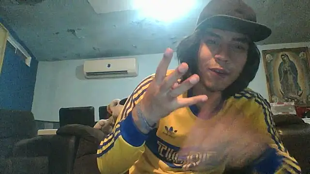 AlexAlejandro13 live sex cam