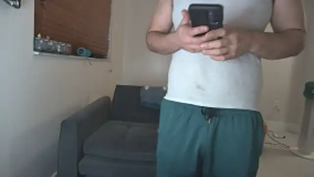 zander823 - Zander823's free webcam