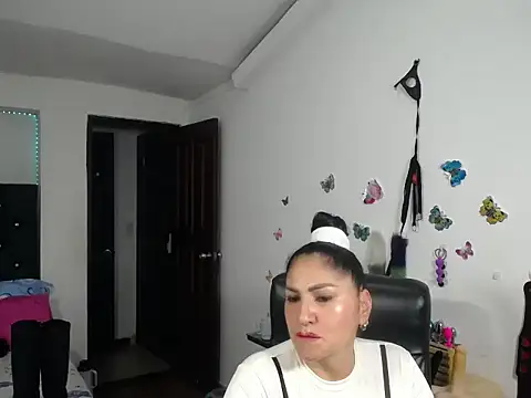 mature_bigboobs10 webcam