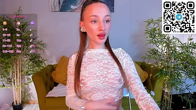 miiss__lulu - Miiss__lulu's free webcam