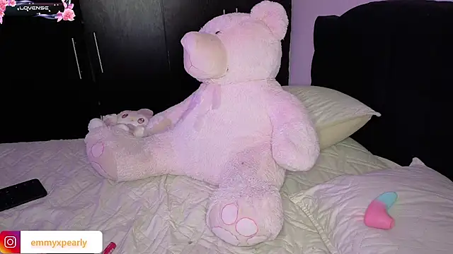 emyxpearly webcam