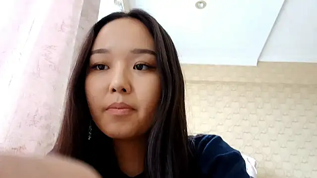 saulira - SauLira's free webcam - UK Sex Cams