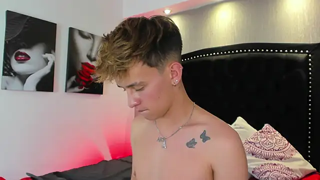 LiamWildx20 live sex cam