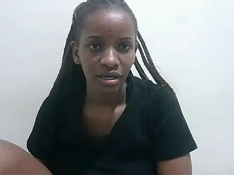 prettybeee - Prettybeee's free webcam