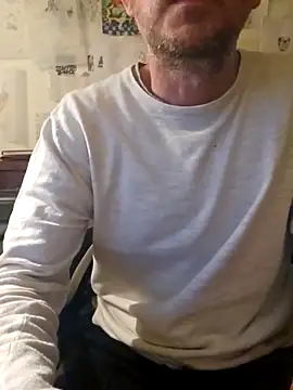 verylargecock (Ask my age) - Cum