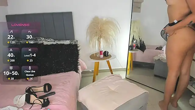 hollyprincess_2 live sex cam