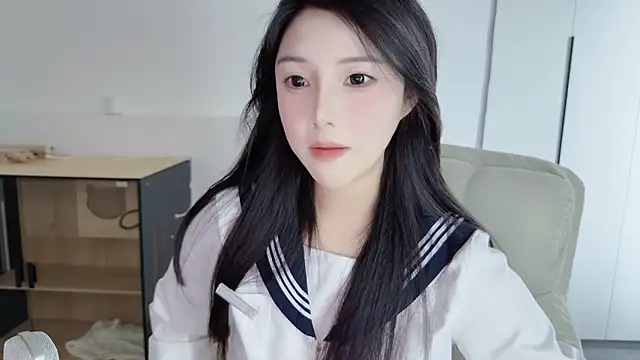 美女HaagenDazs_在线直播