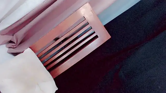 Amomentoflust99 webcam