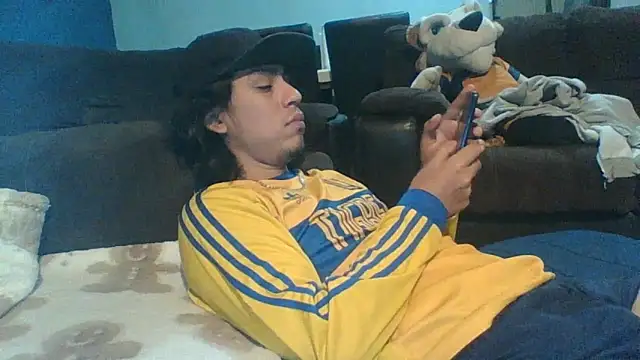 AlexAlejandro13 webcam