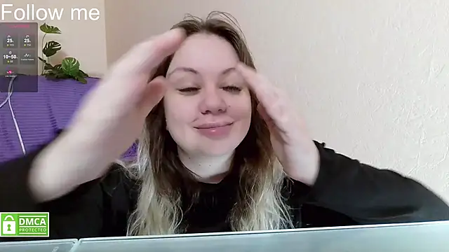 elven_dreams_ webcam