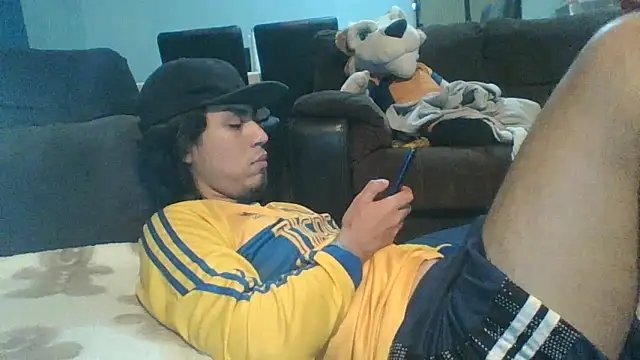 AlexAlejandro13 webcam