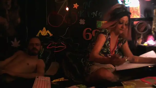 DaddyAndSplashQueen webcam