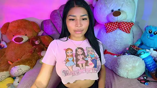 Pocahontascute_33 webcam