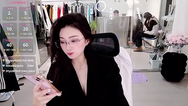 美女yangyang-777在线直播