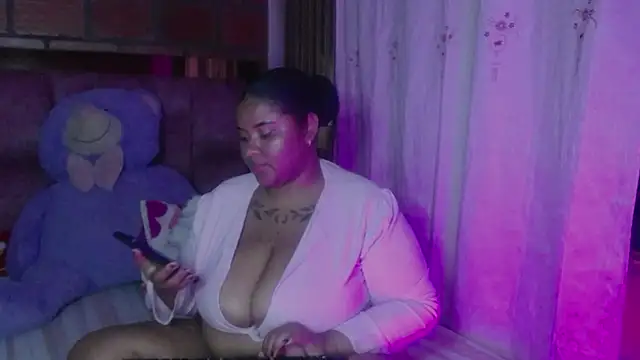 Valentina_belmont webcam