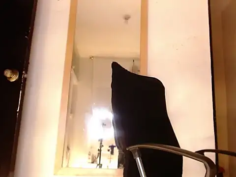 oswall_bigcock1 - Oswall_Bigcock1's free webcam