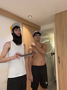 thebatmansion - TheBatMansion's free webcam - UK Sex Cams