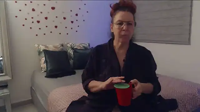 milchanel - Milchanel's free webcam - UK Sex Cams