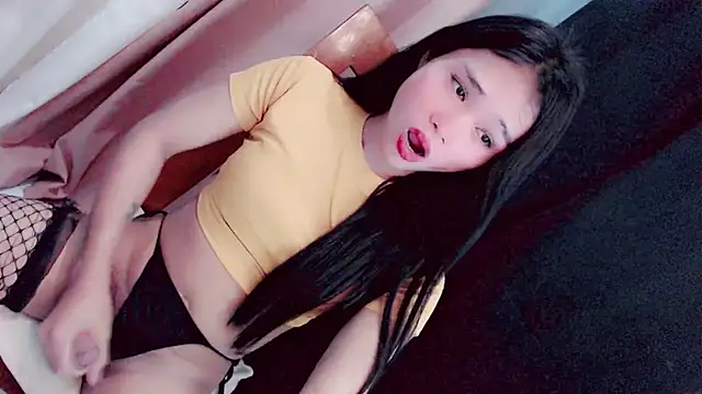 Amomentoflust99 webcam