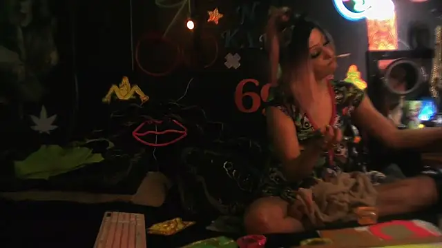 DaddyAndSplashQueen webcam