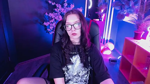 emily_tender - Emily_tender's free webcam - UK Sex Cams