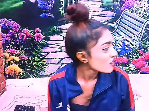 IndianPretty14u2Luv webcam